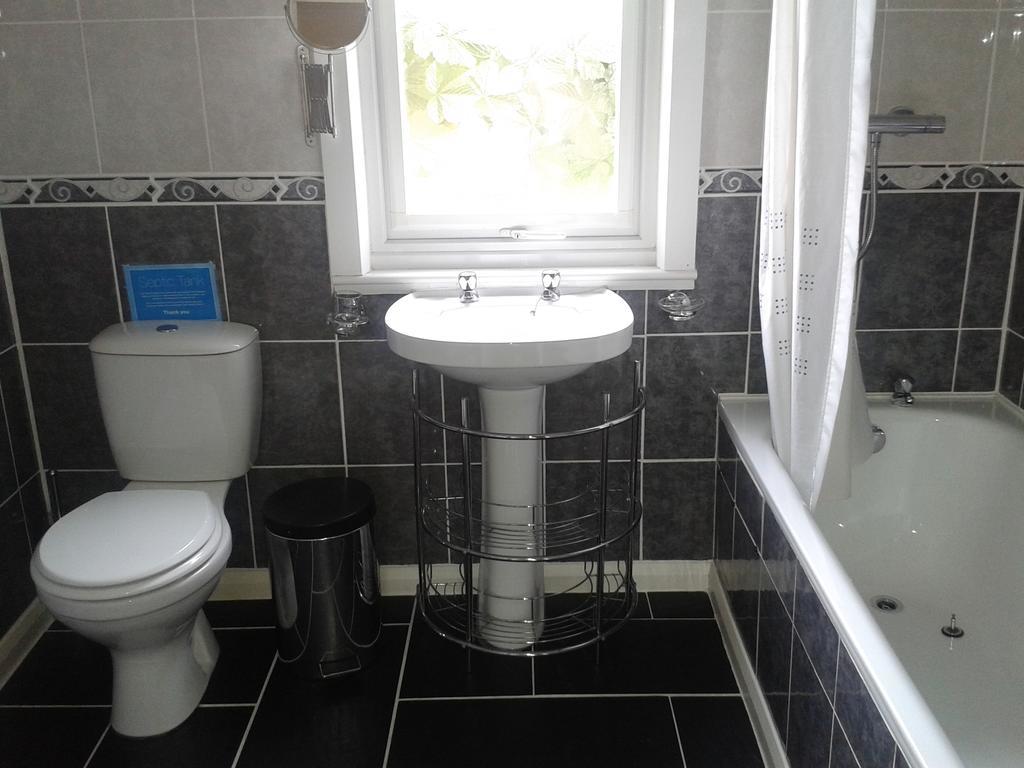 Ornum House Bed & Breakfast Beauly Oda fotoğraf